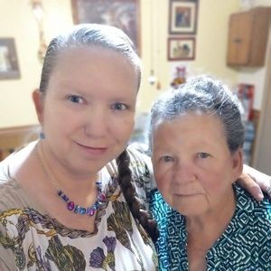 Meet your Posher, Malinda